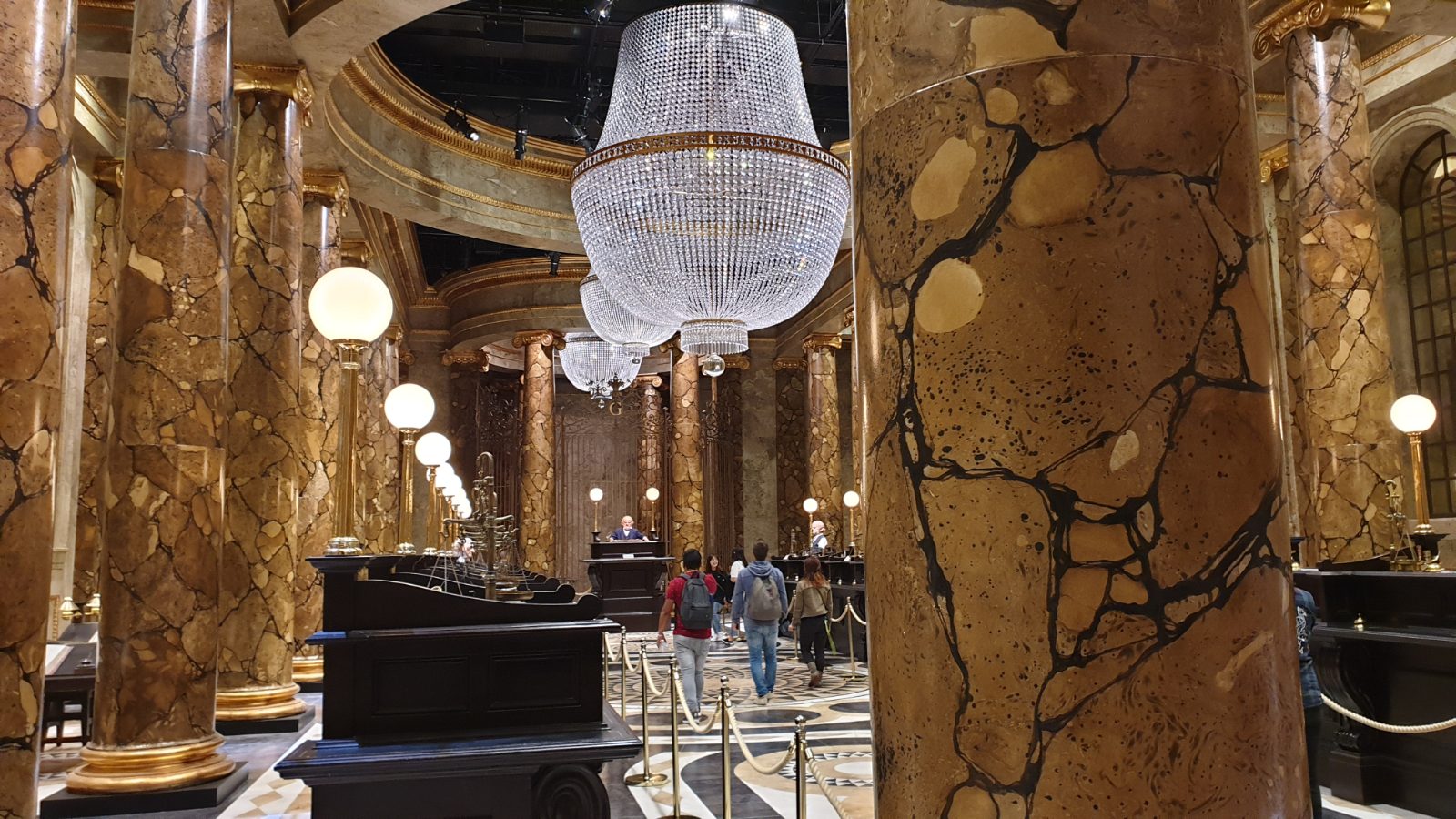 Warner Bros. Studio Tour London - The Making of Harry Potter Bild 14